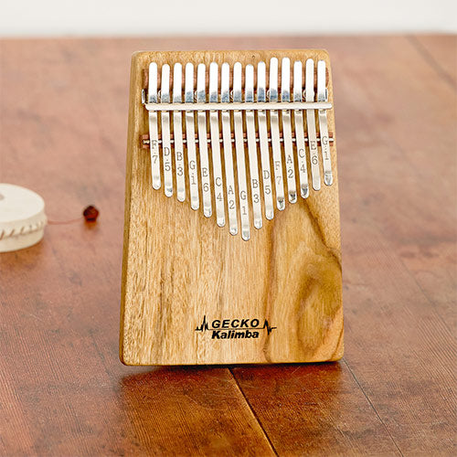 Board type gecko kalimba with 15 keys front